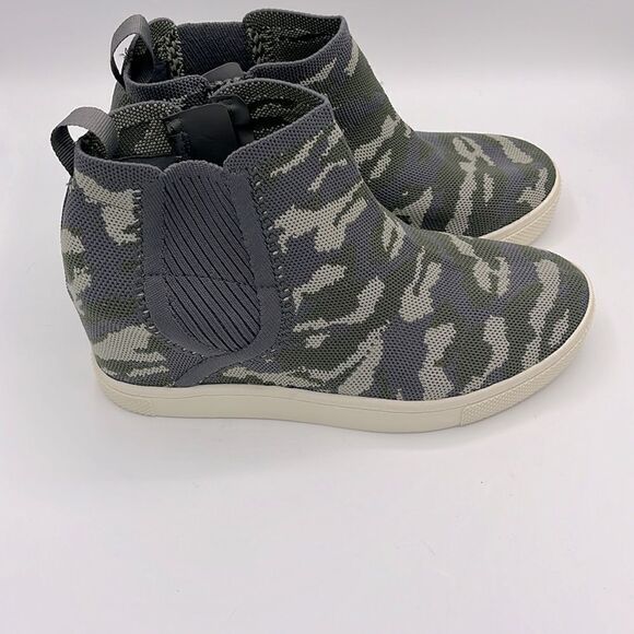 Torrid camo stretch knit sneaker wedge shoe - Picture 3 of 8
